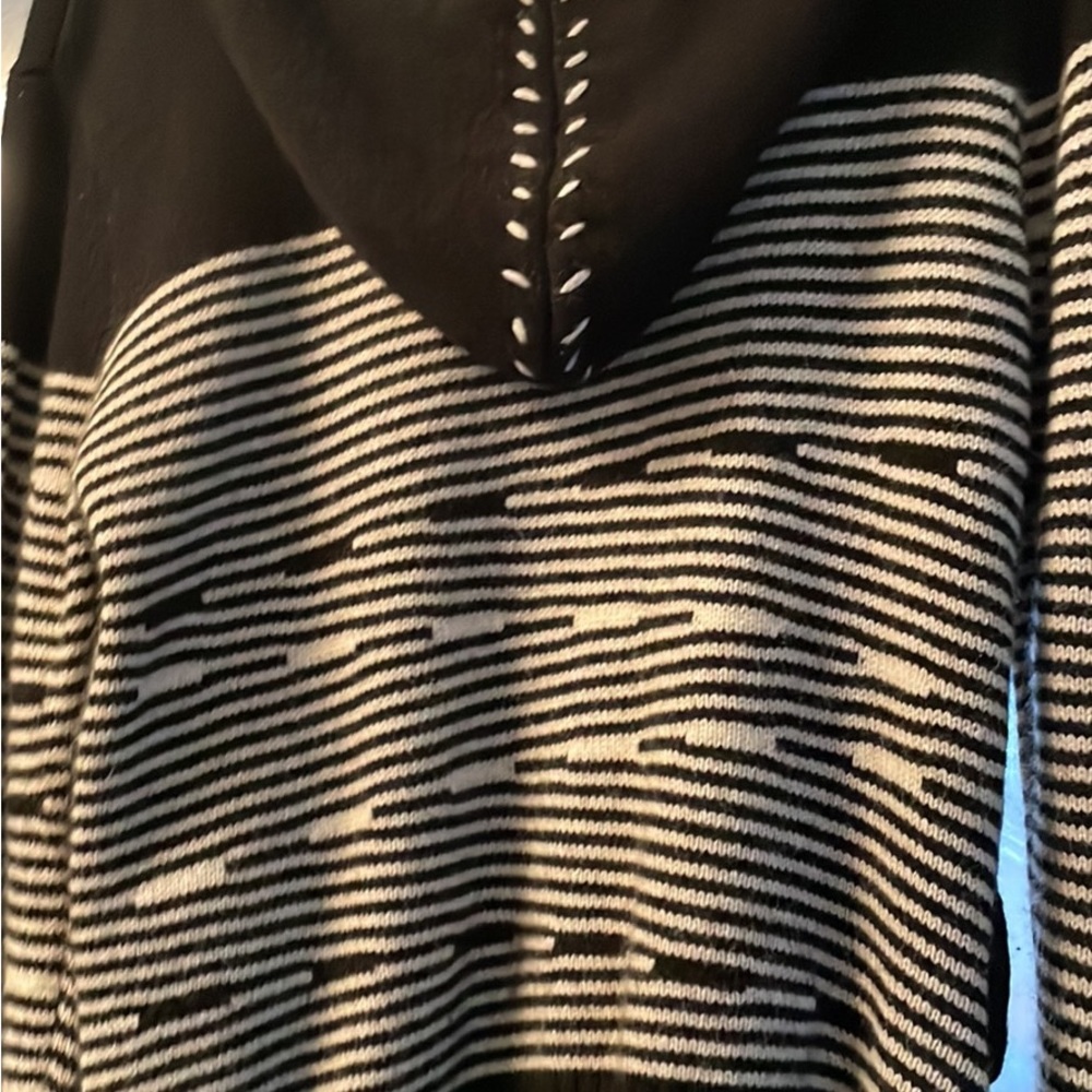 Bench sweater